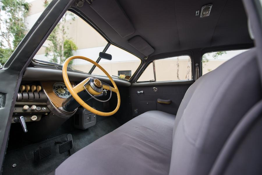 Интерьер Tucker Sedan (1029) 1948 года  (фото 11 из 20)